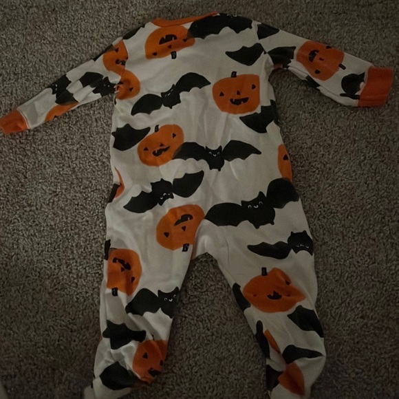 Carters sleeper - Picture 2 of 2